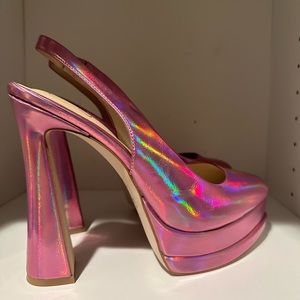 NWT Metallic Platform Slingback pump